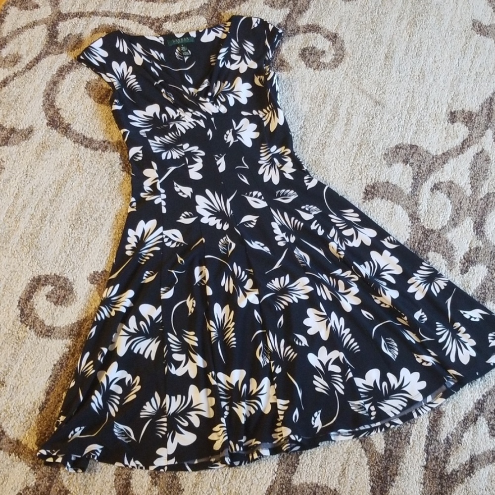 ✨5 for $25✨ Ralph Lauren Midi Dress